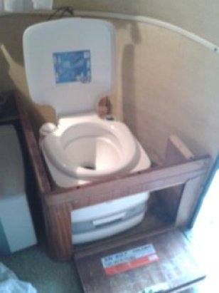 nouveauté 2016 : des wc dans la caravane !